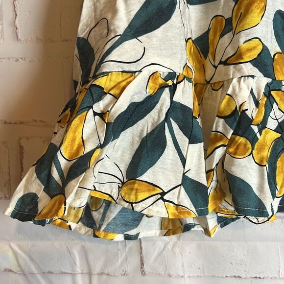 Mine size small Floral Print Women's Sleeveless tie Top - Picture 3 of 7